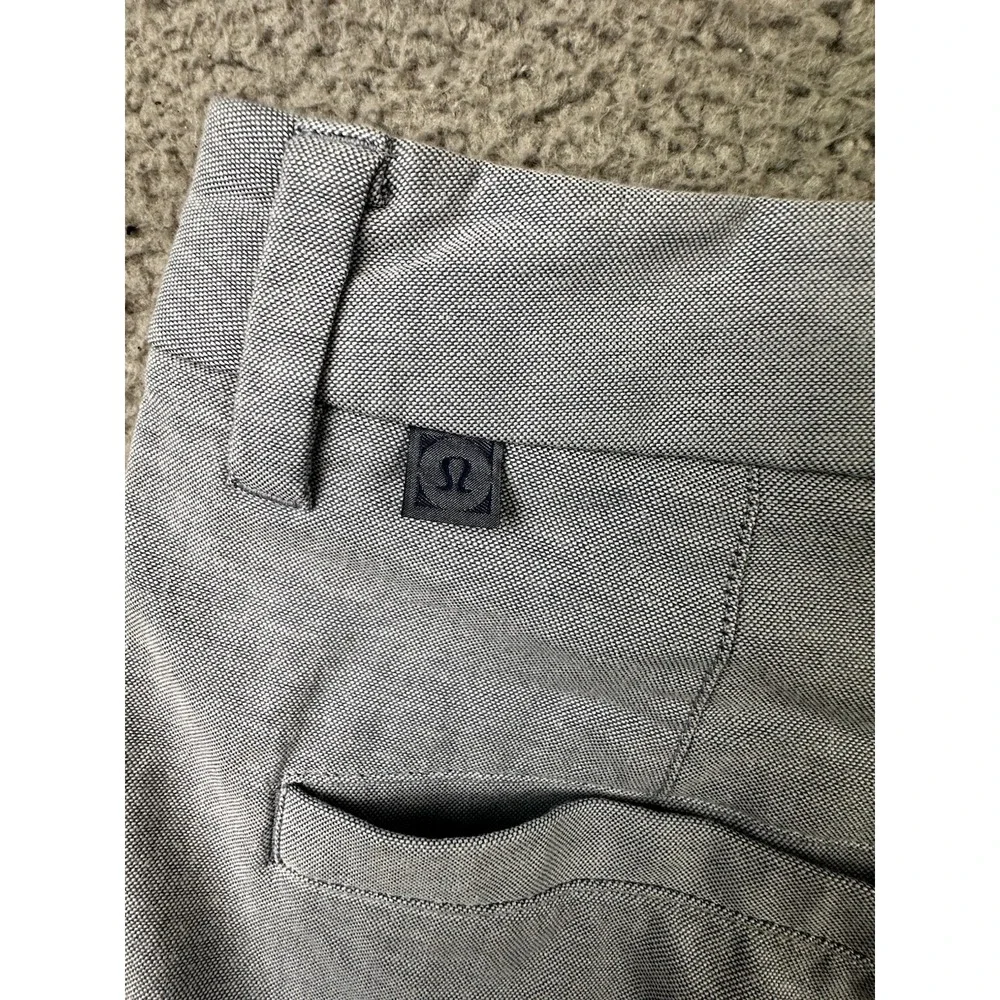 Lululemon Commission Shorts Mens 30 Gray Chino 11